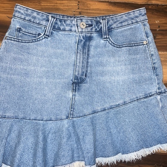 Arizona Denim Mini Skirt Asymmetrical Hemline Retro Y2K Look Woman's Size 7 - Picture 2 of 4